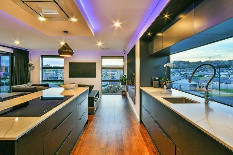 Photo of property in 62 Hillpark Drive, Pokeno, 2402