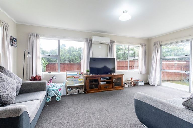 Photo of property in 15 Poaka Avenue, Dinsdale, Hamilton, 3204