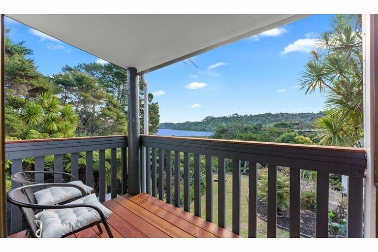 Photo of property in 61 Pemberton Avenue, Bayview, Auckland, 0629