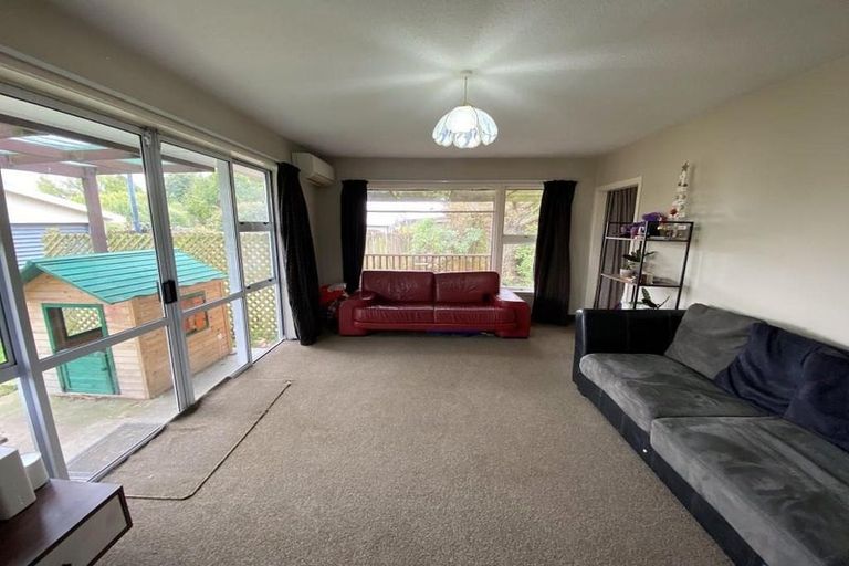 Photo of property in 31 Martbern Crescent, Bishopdale, Christchurch, 8053