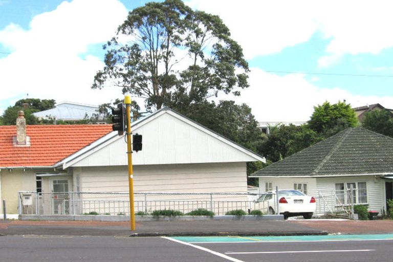 Photo of property in 652 Great North Road, Grey Lynn, Auckland, 1021