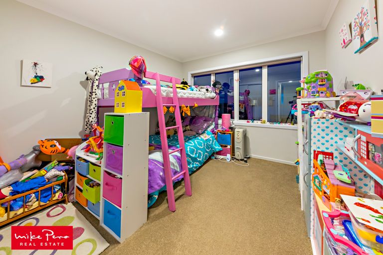 Photo of property in 10 Fernly Rise, Flat Bush, Auckland, 2019