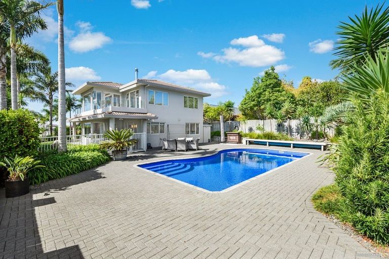 Photo of property in 6 Girdhar Place, Pukekohe, 2120