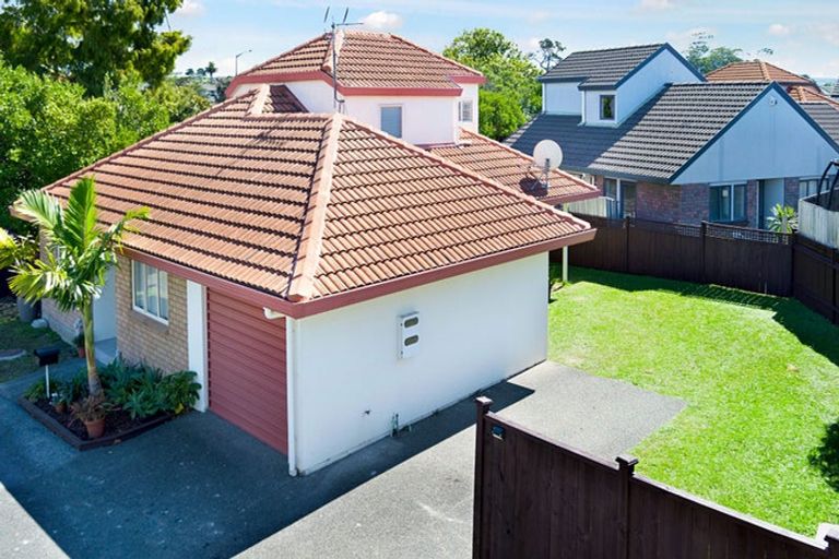 Photo of property in 9 Central Park Drive, Te Atatu South, Auckland, 0610