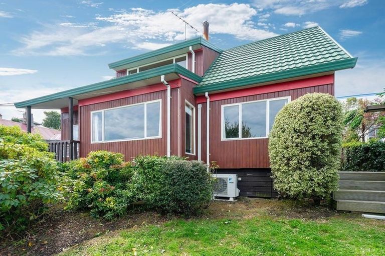 Photo of property in 1 Iona Street, Mornington, Dunedin, 9011