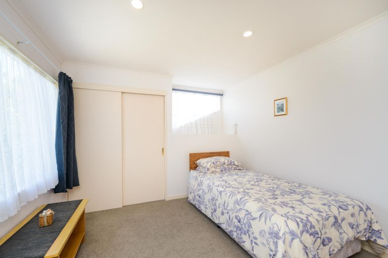 Photo of property in 3 The Glen, Hokowhitu, Palmerston North, 4410