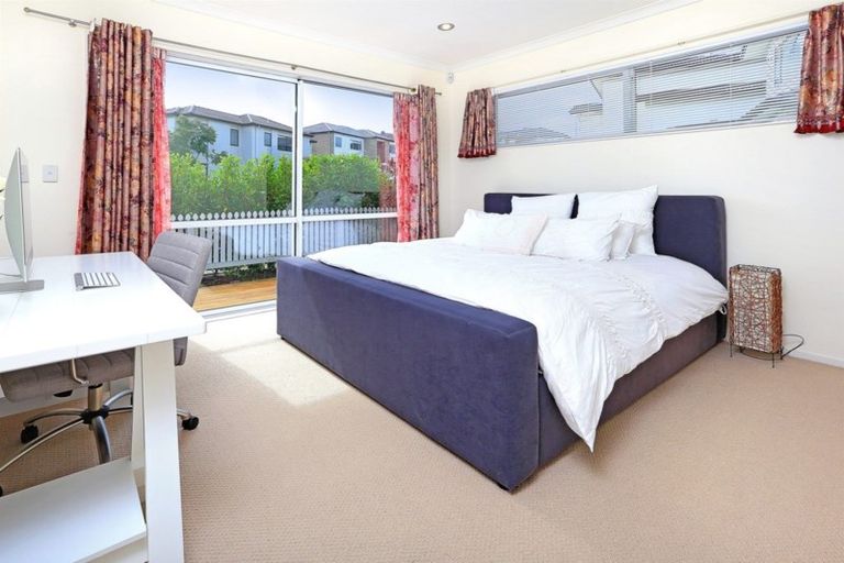 Photo of property in 18 Askerne Drive, Flat Bush, Auckland, 2016