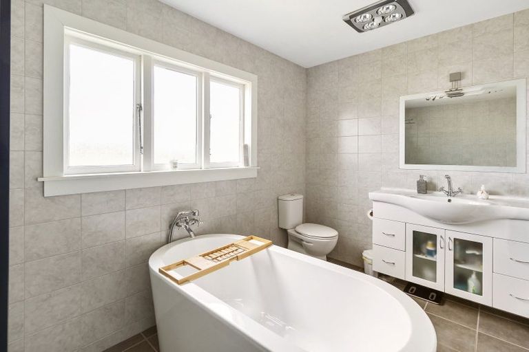 Photo of property in 879 Timaru-pareora Highway, Pareora, 7971