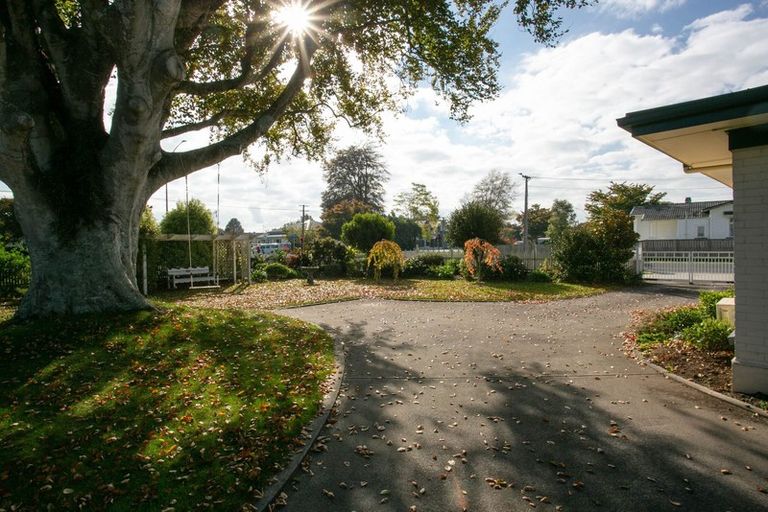 Photo of property in 36 Grey Street, Cambridge, 3434