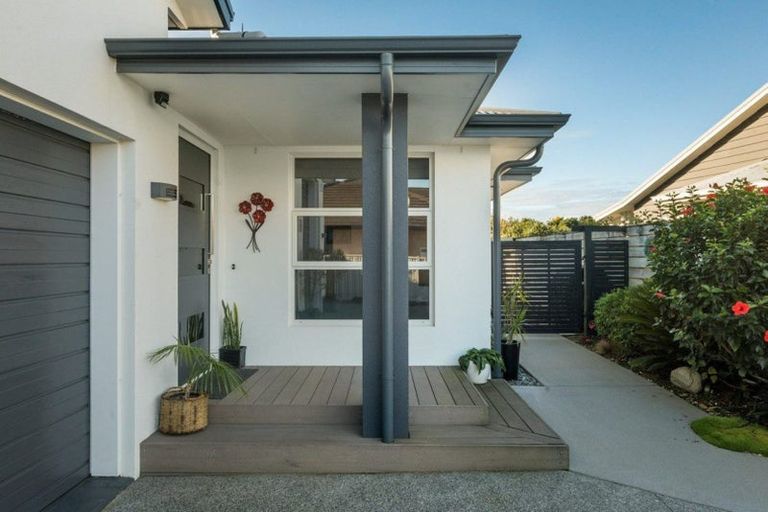 Photo of property in 13 Noble Johnston Drive, Katikati, 3129