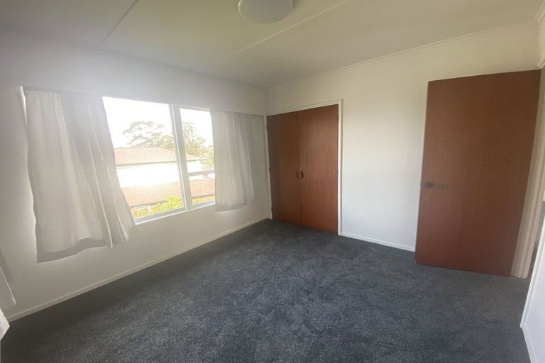 Photo of property in 14 Reynella Drive, Massey, Auckland, 0614