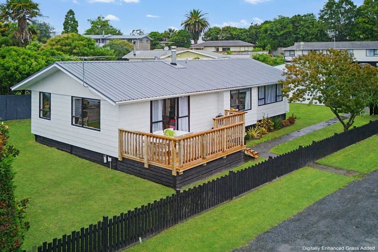 Photo of property in 13a Kaiwaka Road, Waiuku, 2123