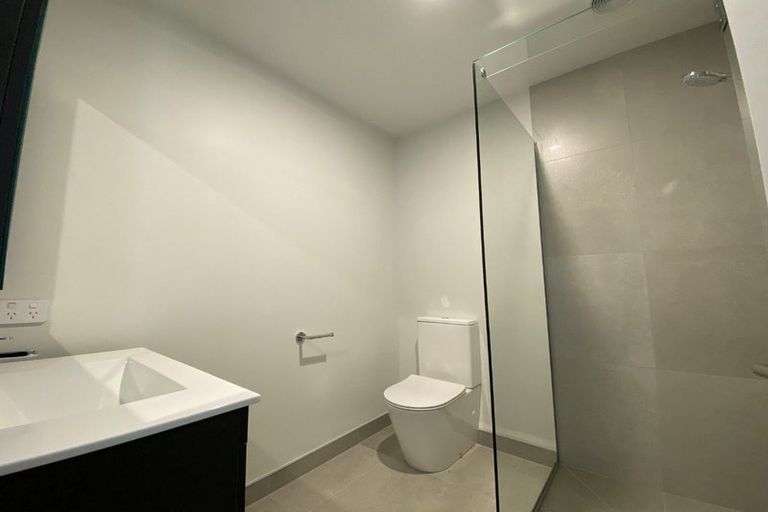 Photo of property in 5/323 Lincoln Road, Addington, Christchurch, 8024