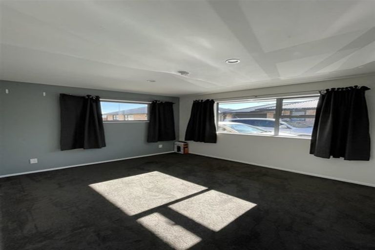 Photo of property in 40d Russley Road, Russley, Christchurch, 8042