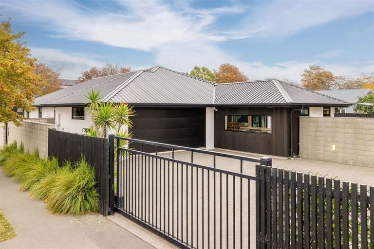 Photo of property in 67 Mays Road, St Albans, Christchurch, 8052