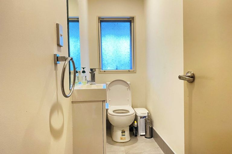 Photo of property in 33 Polo Prince Drive, Totara Park, Manurewa, 2576