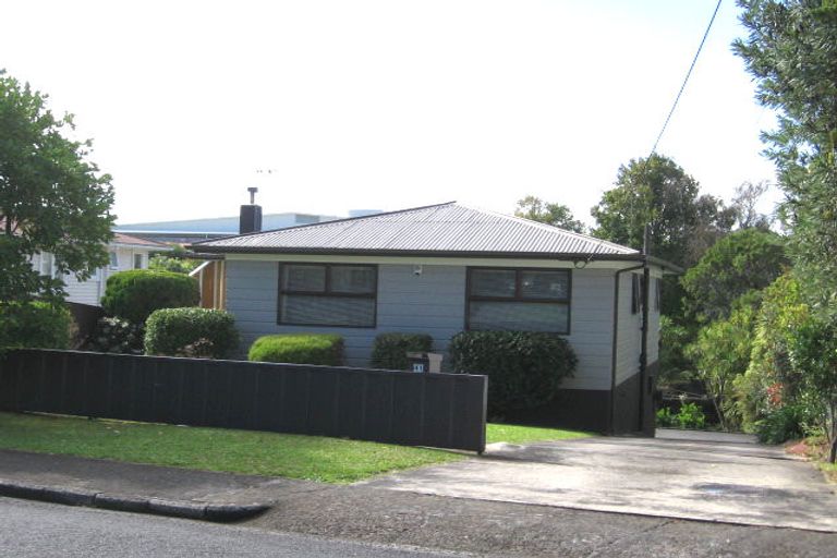 Photo of property in 41 Longburn Road, Henderson, Auckland, 0610