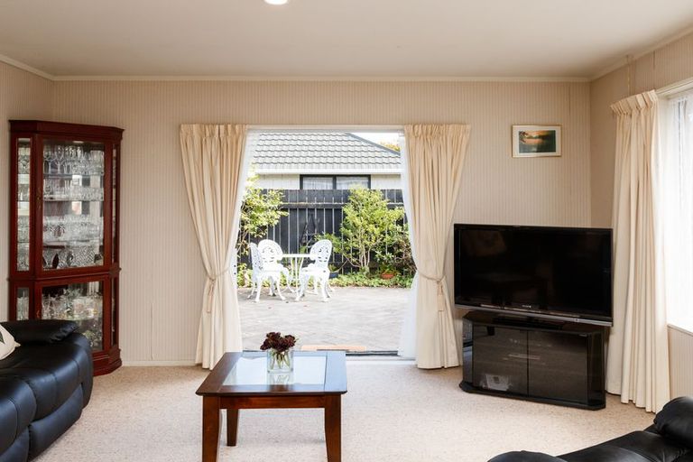 Photo of property in 5a Carroll Street, Palmerston North, 4410