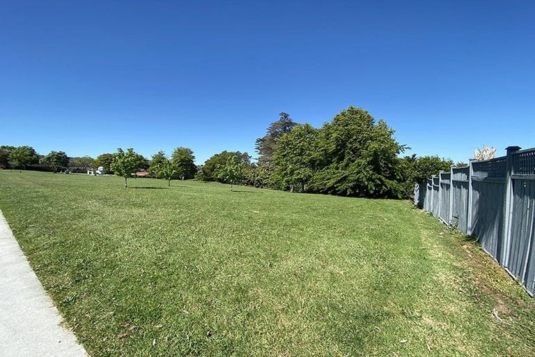 Photo of property in 49 Gosford Drive, Botany Downs, Auckland, 2010