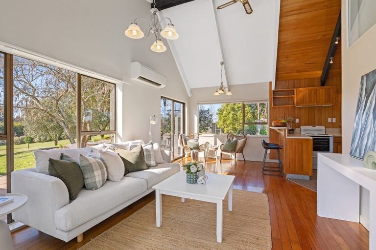 Photo of property in 915 Weedons Ross Road, West Melton, Christchurch, 7671