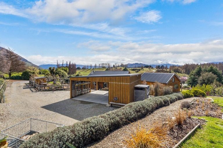 Photo of property in 179 Wanaka-mount Aspirin, Wanaka, 9305