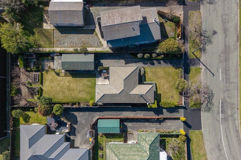 Photo of property in 37 Carlsen Street, Burwood, Christchurch, 8083