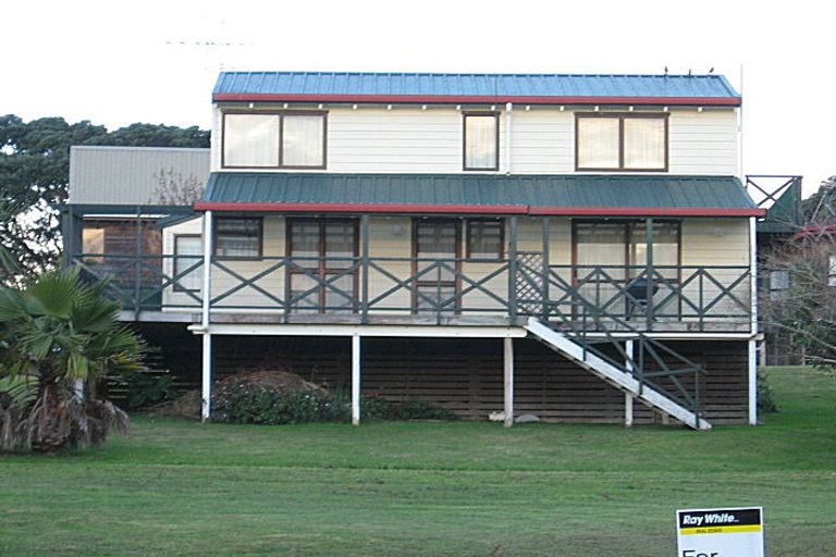 Photo of property in 4 Gerontius Lane, Snells Beach, 0920