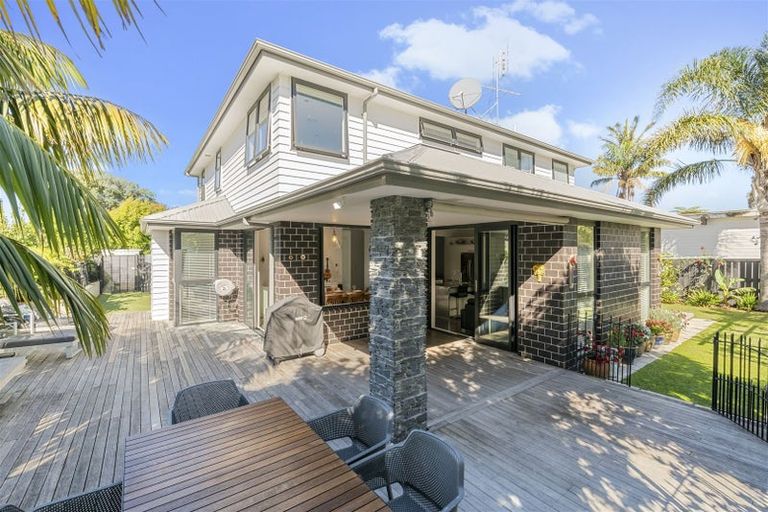 Photo of property in 76a Ladies Mile, Manly, Whangaparaoa, 0930