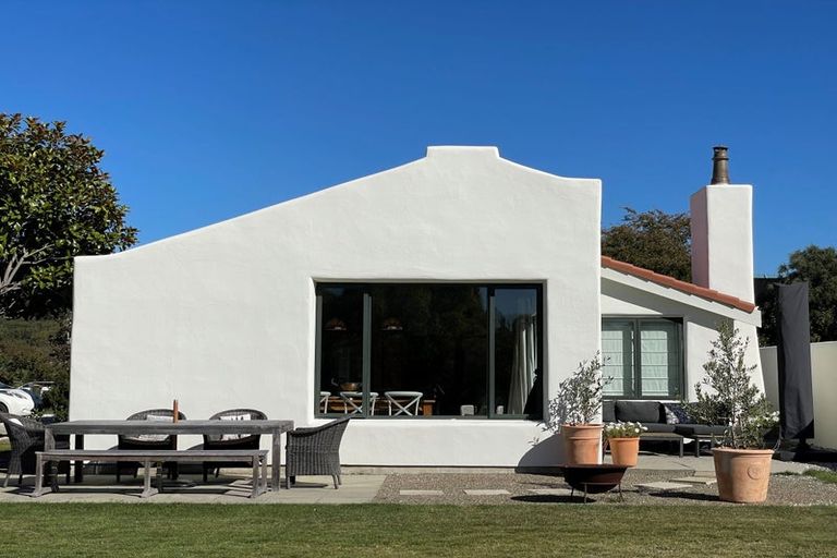 Photo of property in 2 Arklow Street, Albert Town, Wanaka, 9305