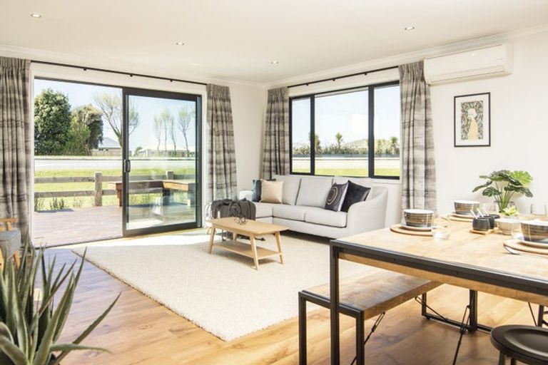 Photo of property in 21 Mahi Road, Helensville, 0800