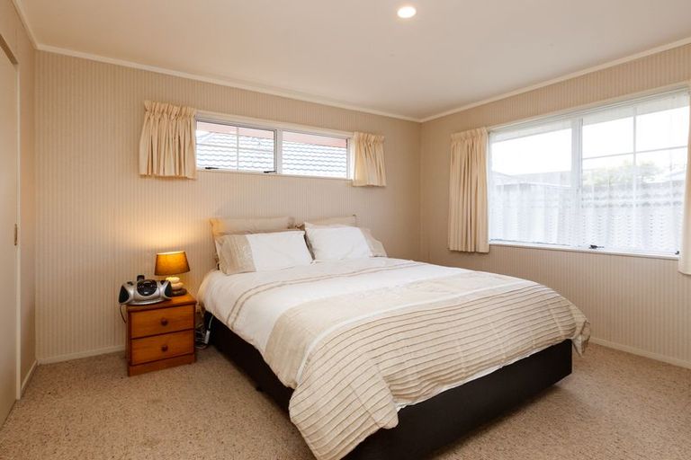 Photo of property in 5a Carroll Street, Palmerston North, 4410