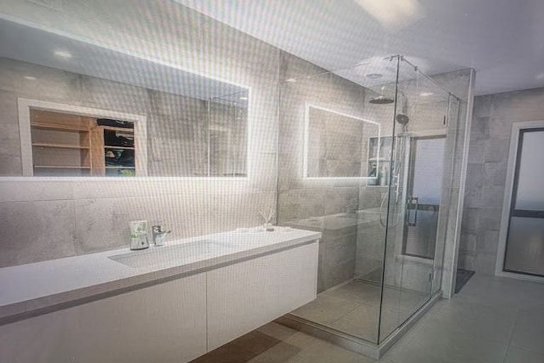 Photo of property in 298 Red Hills Road, Taupaki, Henderson, 0782