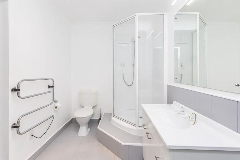 Photo of property in 8 Charthouse Lane, Whitby, Porirua, 5024