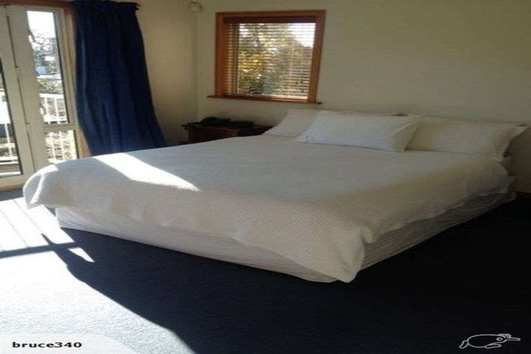 Photo of property in 32 Wai-iti Terrace, Burnside, Christchurch, 8052