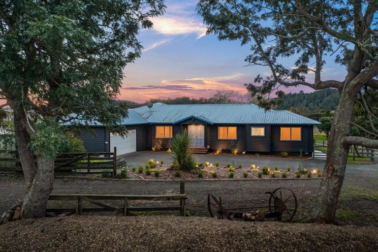 Photo of property in 781 Kahikatea Flat Road, Waitoki, Kaukapakapa, 0871