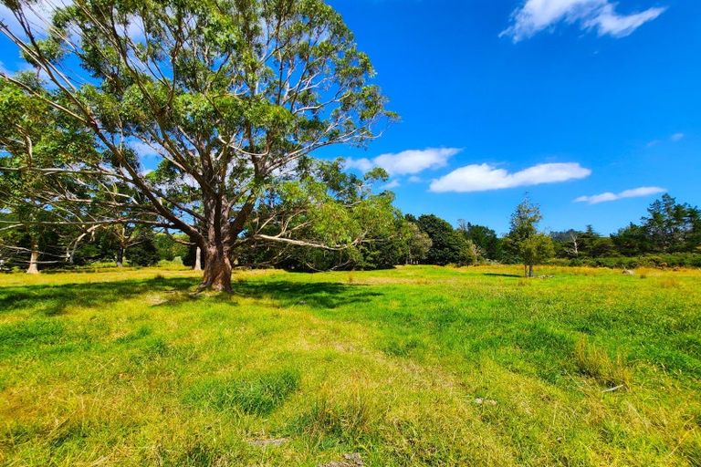 Property details for 137 Opouteke Road, Kaihu, Dargaville, 0379