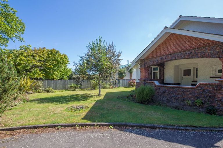 Photo of property in 27 Langston Avenue, Palmerston North, 4414