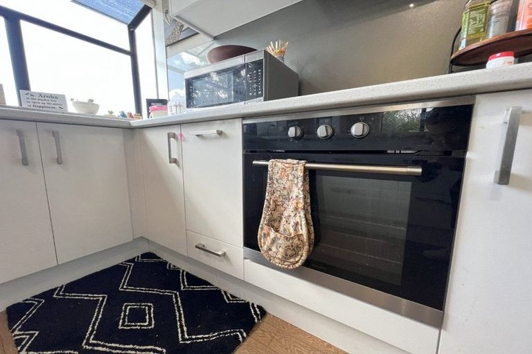 Photo of property in 1/19 Sturm Avenue, Massey, Auckland, 0614