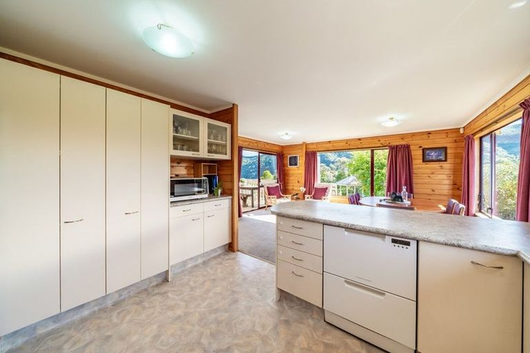 Photo of property in 49a Gillespies Road, Birchville, Upper Hutt, 5018