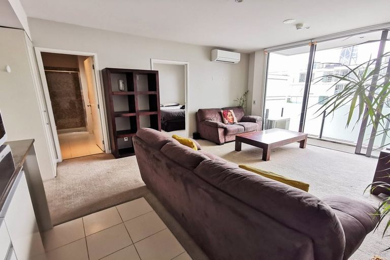 Photo of property in Halsey Apartments At Lighter Quay, 413/77 Halsey Street, Auckland Central, Auckland, 1010