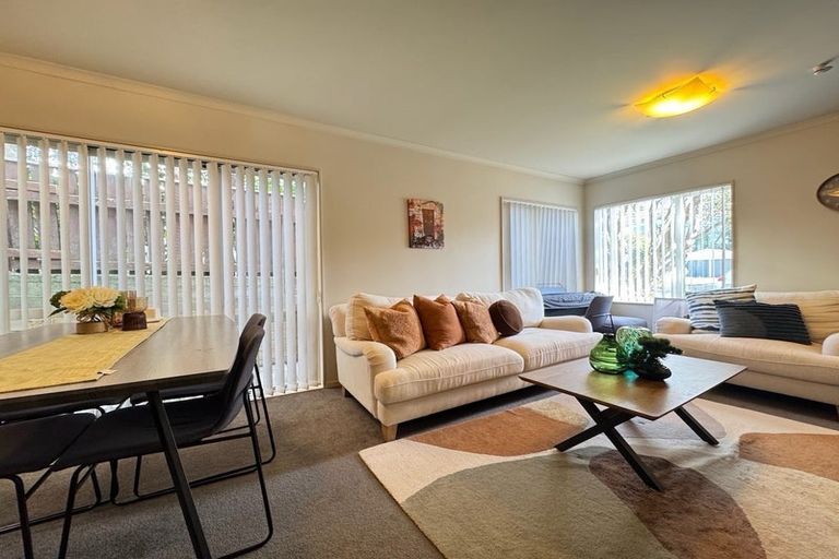 Photo of property in 1a Arapiko Street, Johnsonville, Wellington, 6037