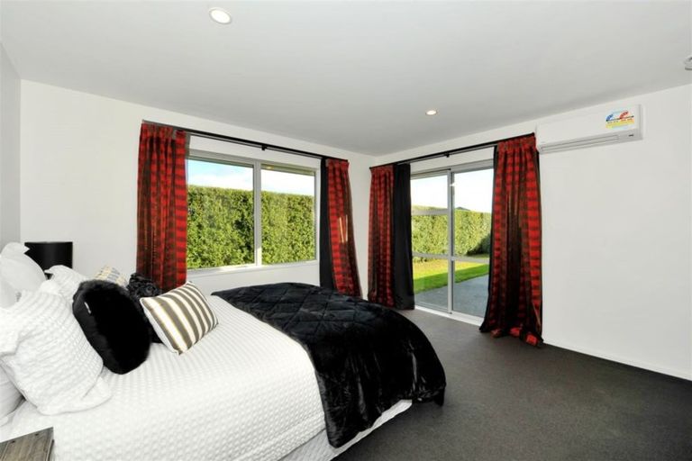 Photo of property in 18 Mariposa Crescent, Aidanfield, Christchurch, 8025
