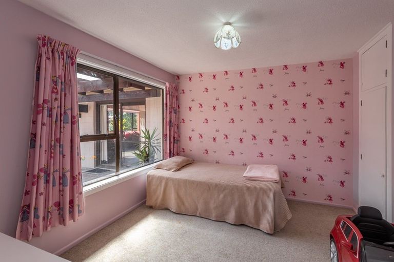 Photo of property in 17 John Street, Rolleston, 7614