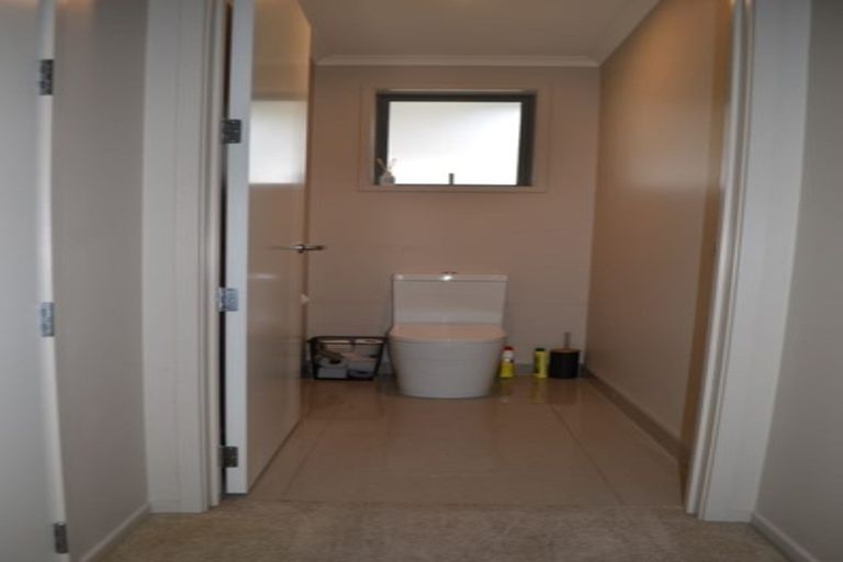 Photo of property in 16 Rochfort Crescent, Pyes Pa, Tauranga, 3112