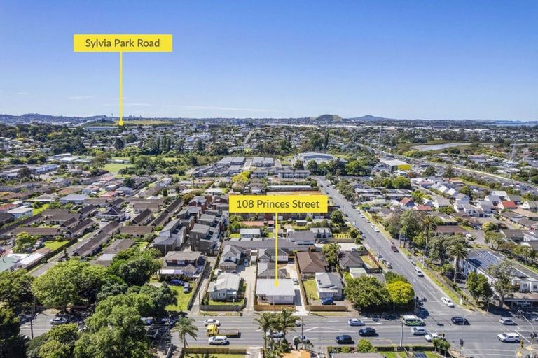 Photo of property in 108a Princes Street, Pukekohe, 2120