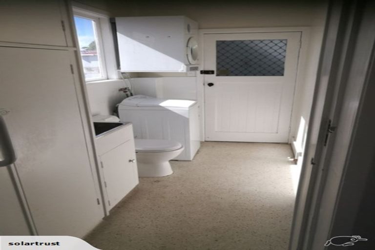 Photo of property in 35 Roxburgh Street, Mount Victoria, Wellington, 6011