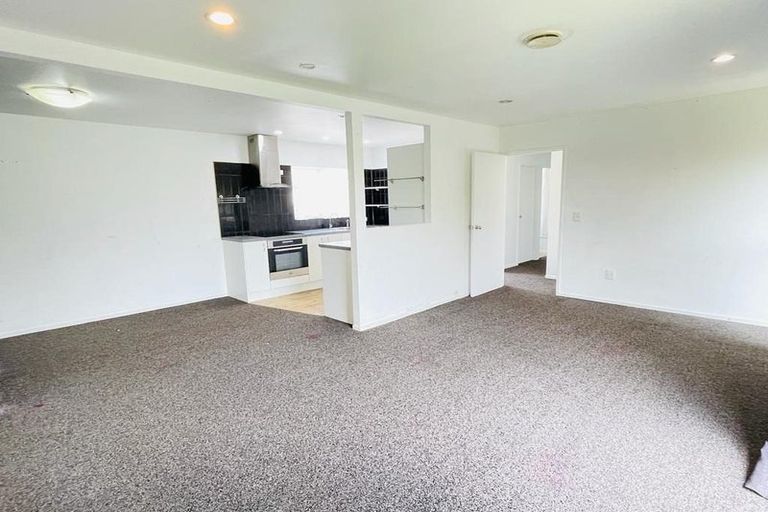 Photo of property in 7 Etherton Drive, Weymouth, Auckland, 2103