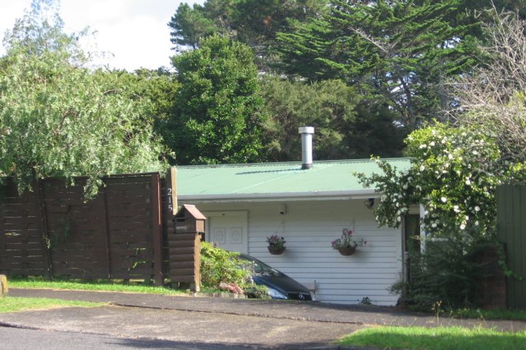Photo of property in 215 Titirangi Road, Titirangi, Auckland, 0604