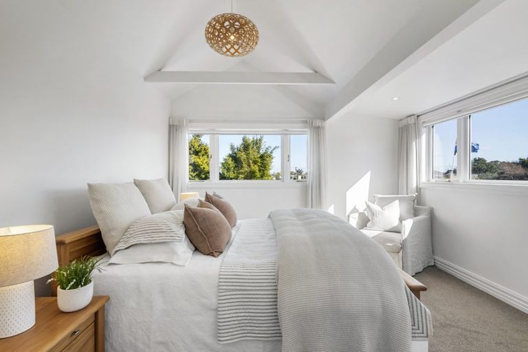 Photo of property in 9 Coronation Street, Belmont, Auckland, 0622