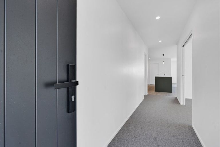 Photo of property in 21c Portland Drive, Mangorei, New Plymouth, 4312